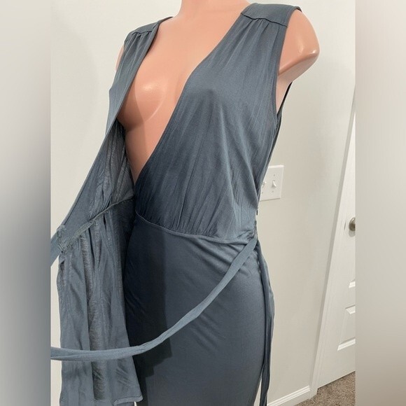 NWT Loft Sleeveless Wrap Dress Size SMALL Asymmetric Ruffle Hem Gray 100% Modal - Picture 3 of 8